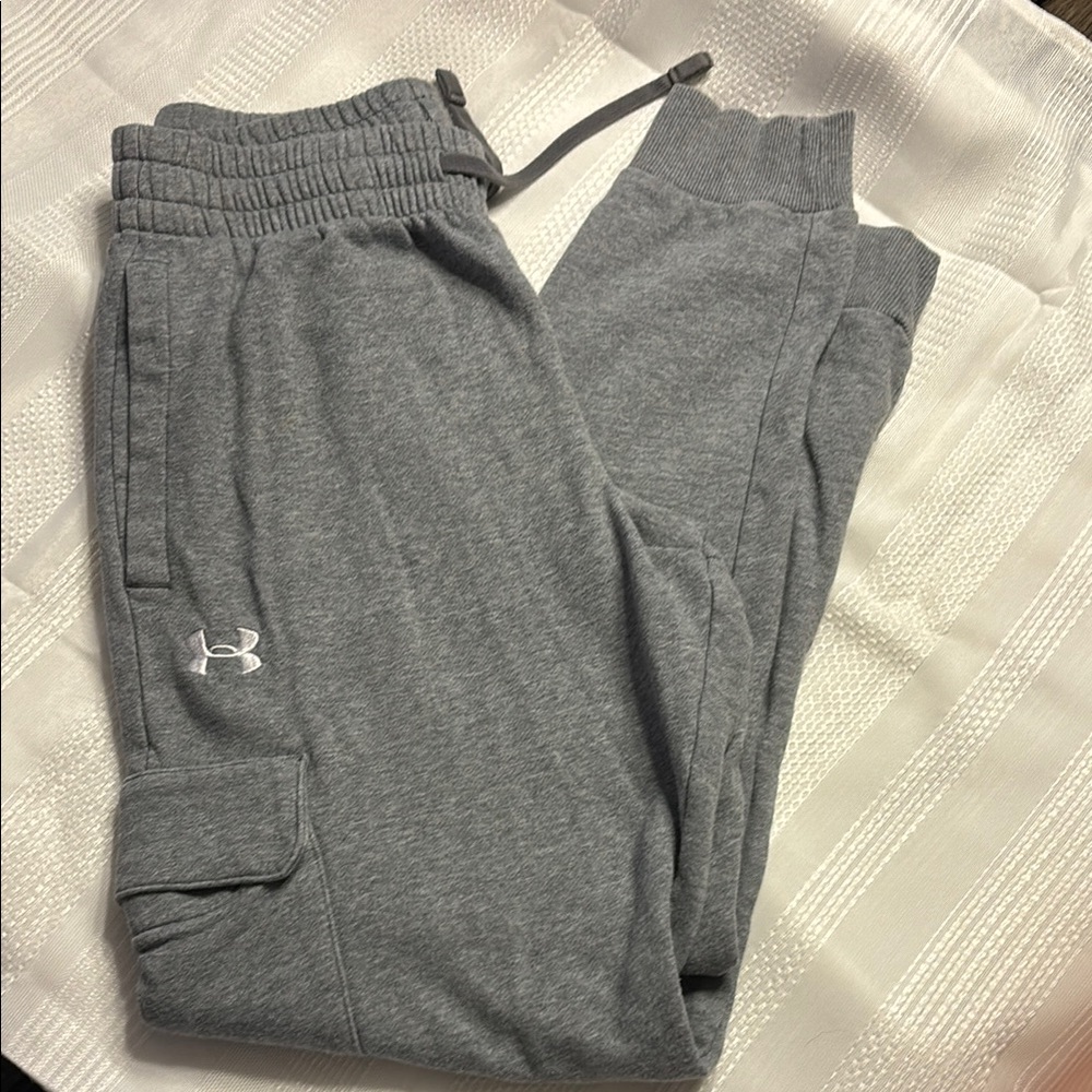 Under Armour men’s  Gray Jogger/cargo Pants